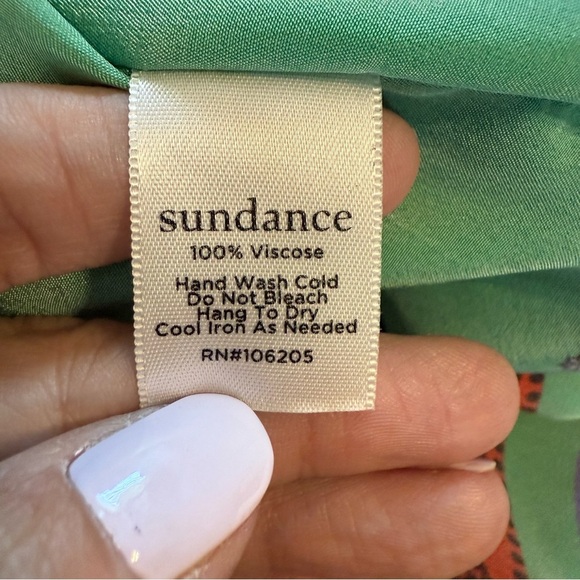 Sundance Sunrise Silky Green Caftan Poncho Top Handkerchief Hem Women's One Size - Picture 8 of 9